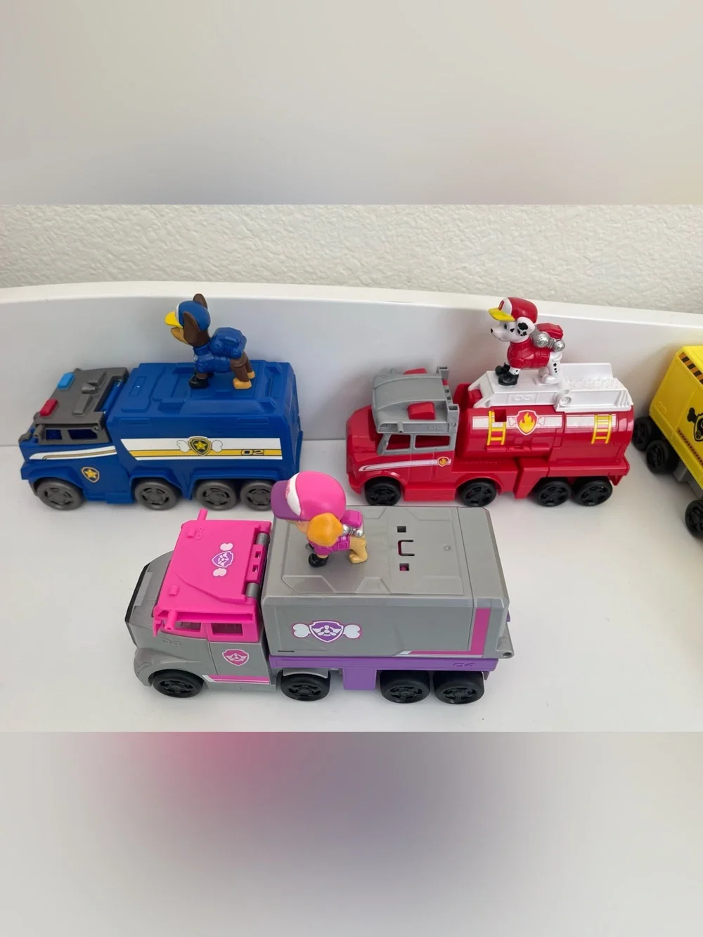 Paw Patrol Big Truck Pups Set Including Complete Zuma and Skye HTF